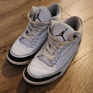 Jordan Men's 3 Retro Mocha 2018 Sneakers